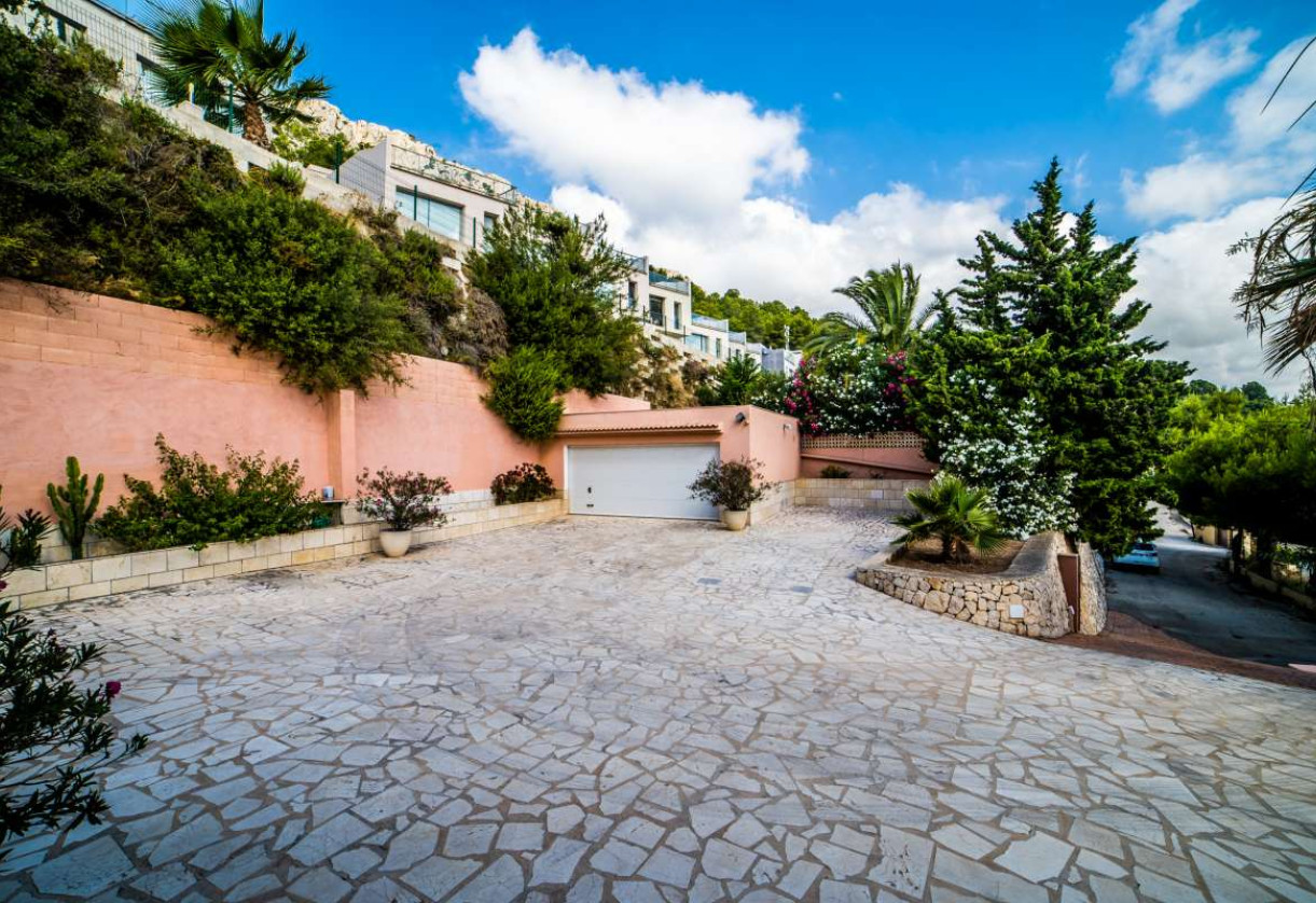 Sale · detached house · Calpe