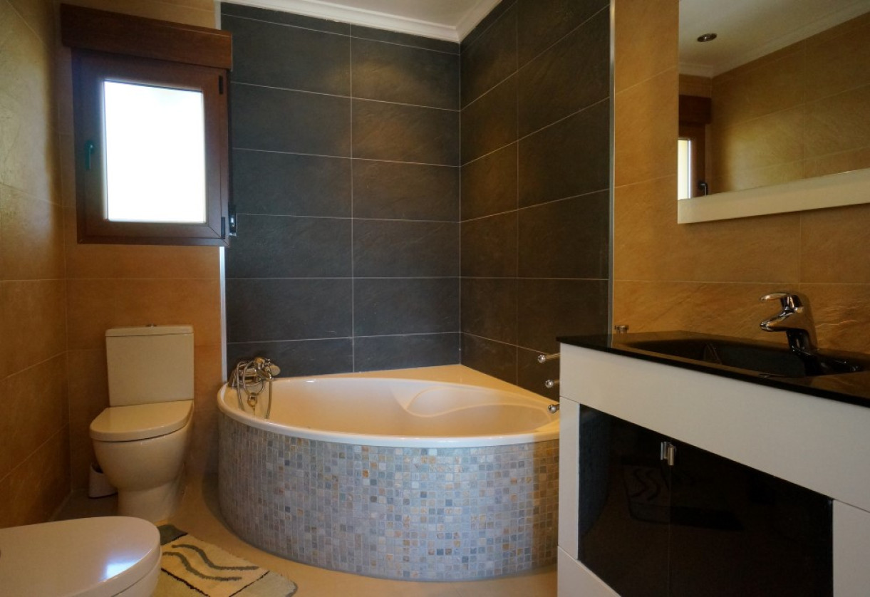 Sale · detached house · Calpe