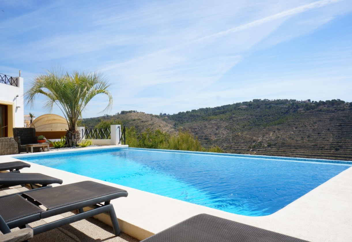 Sale · detached house · Calpe