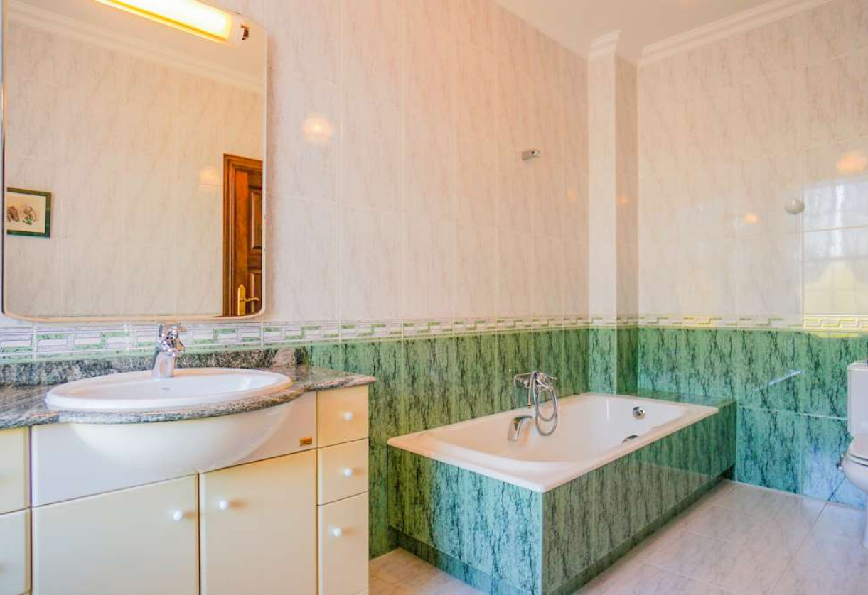 Rynek wtórny · detached house · Calpe