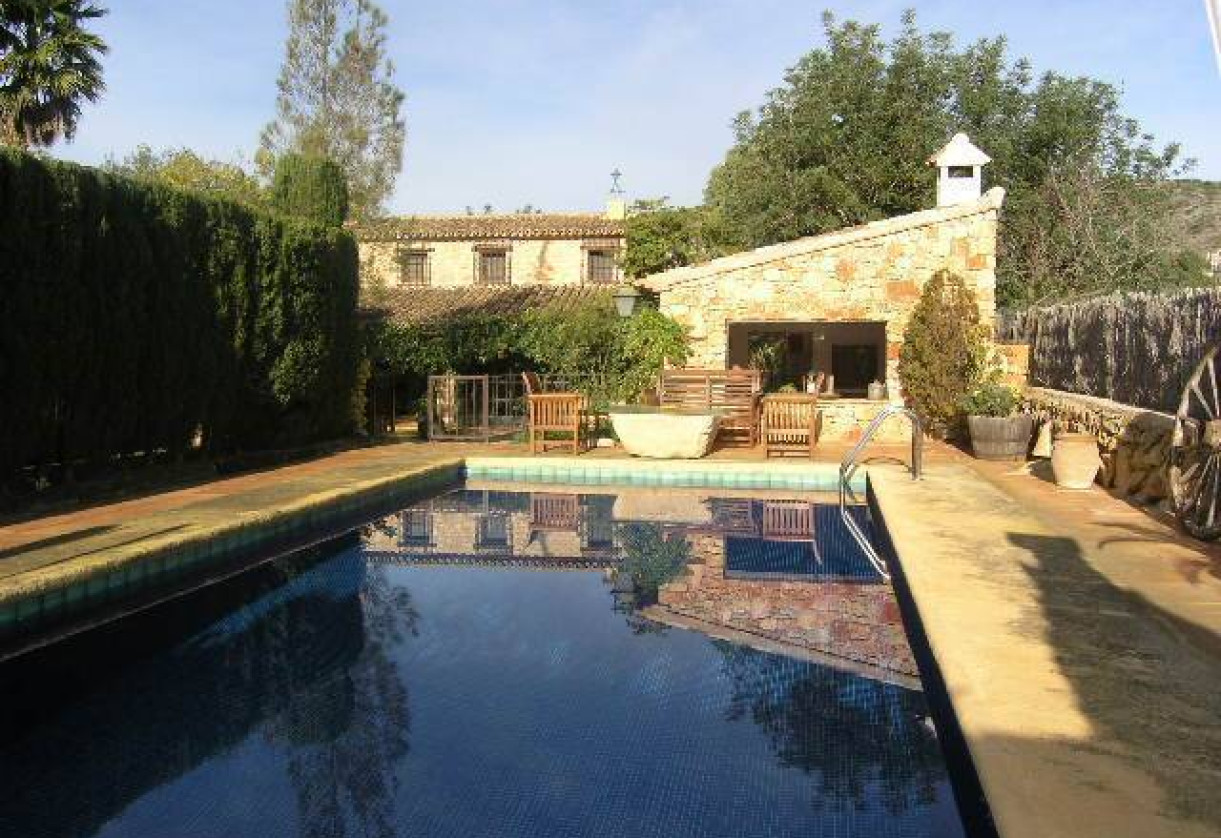 Rynek wtórny · detached house · Senija