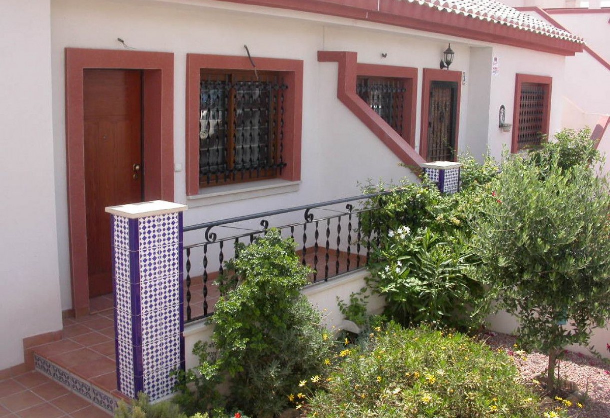 Rynek pierwotny · Terraced Houses · San Miguel de Salinas
