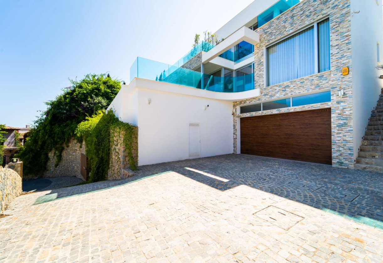 Sale · detached house · Calpe