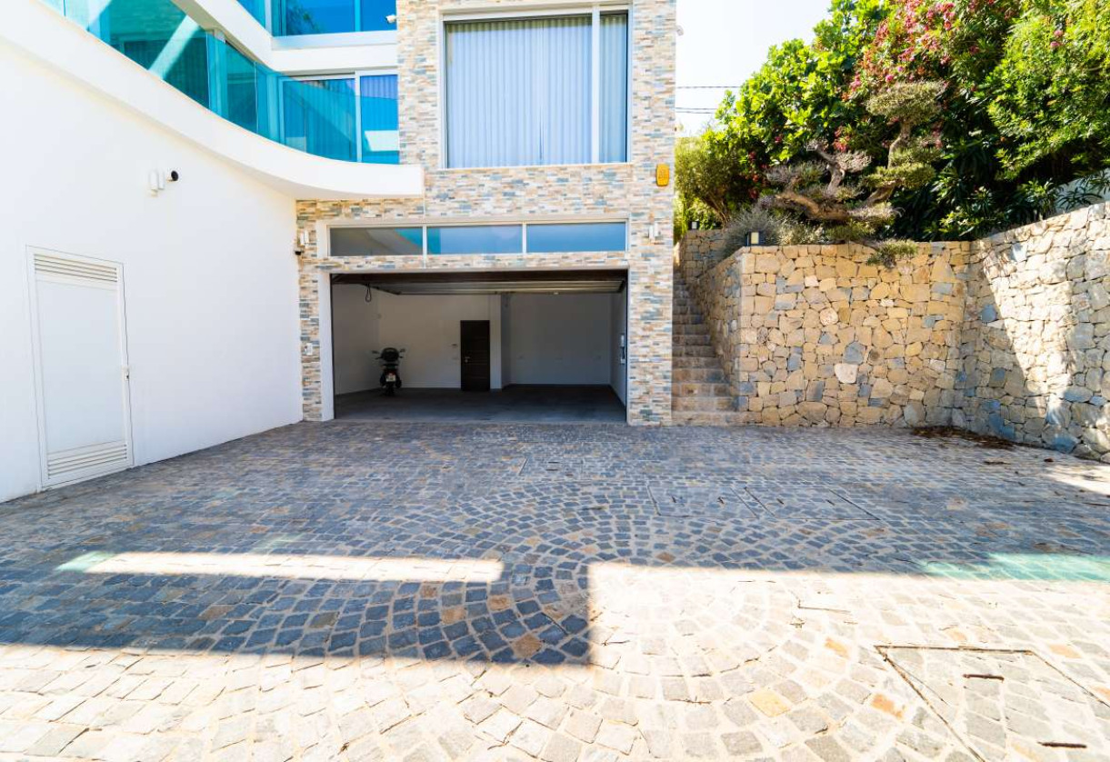 Sale · detached house · Calpe