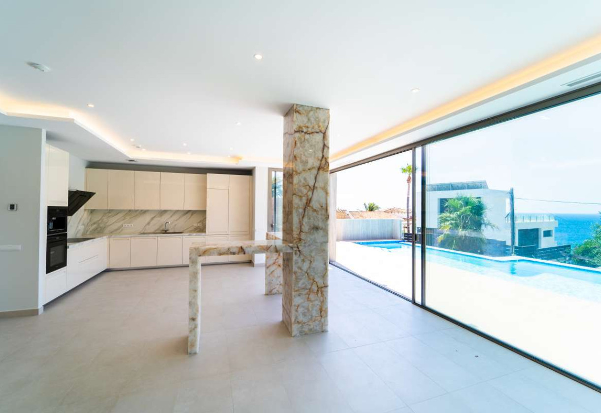 New Build · detached house · Calpe