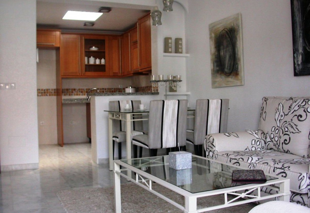 Rynek pierwotny · Terraced Houses · San Miguel de Salinas