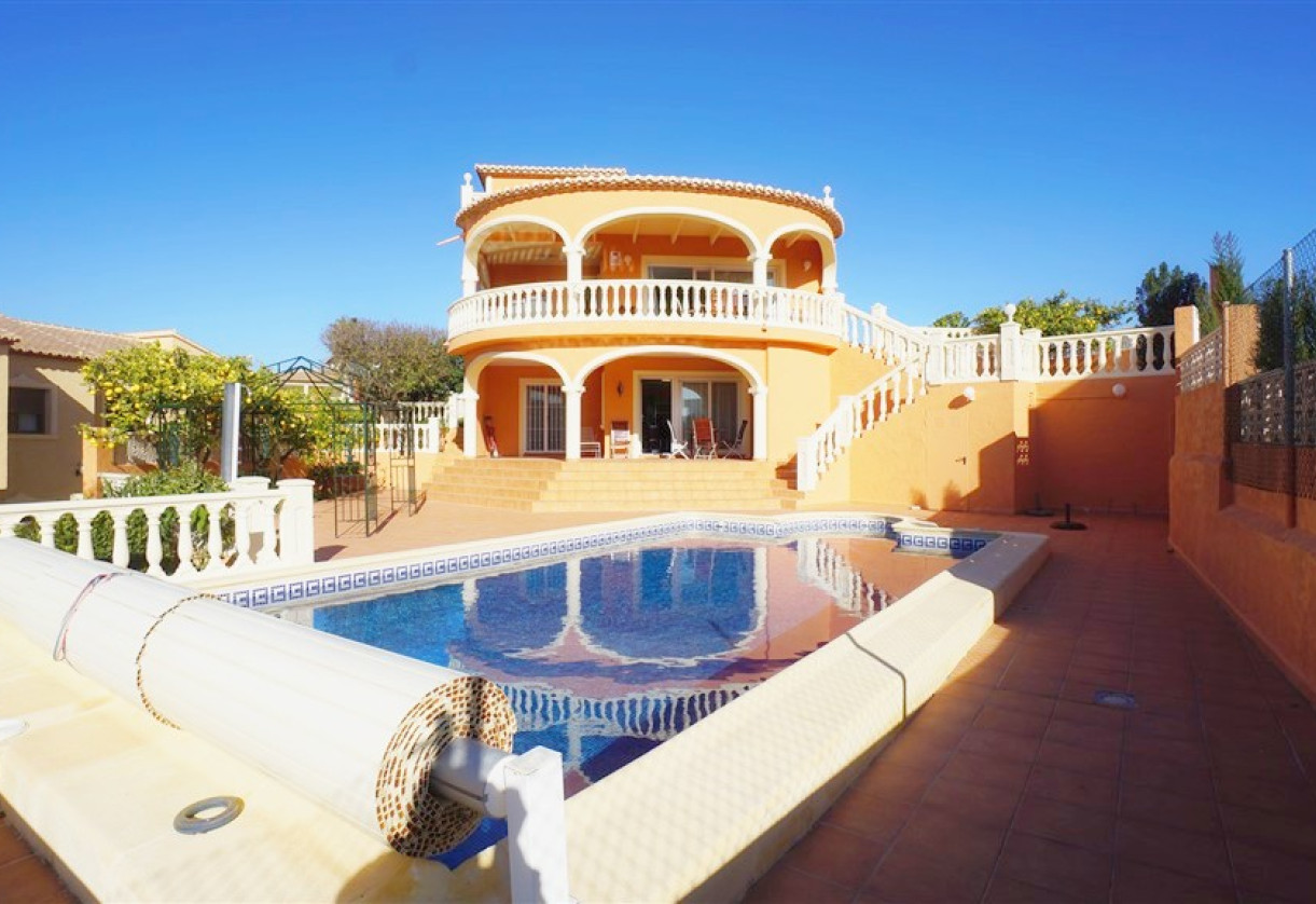 Resale · detached house · Calpe