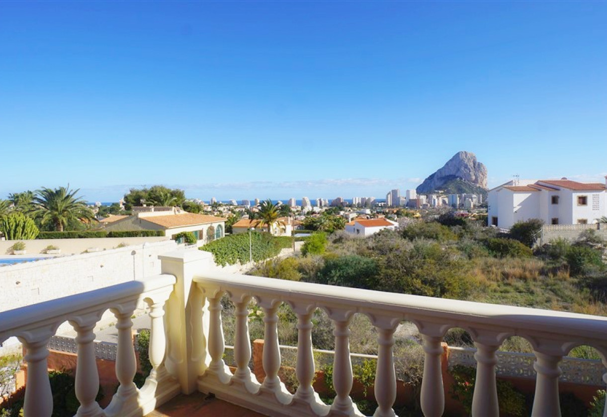 Resale · detached house · Calpe