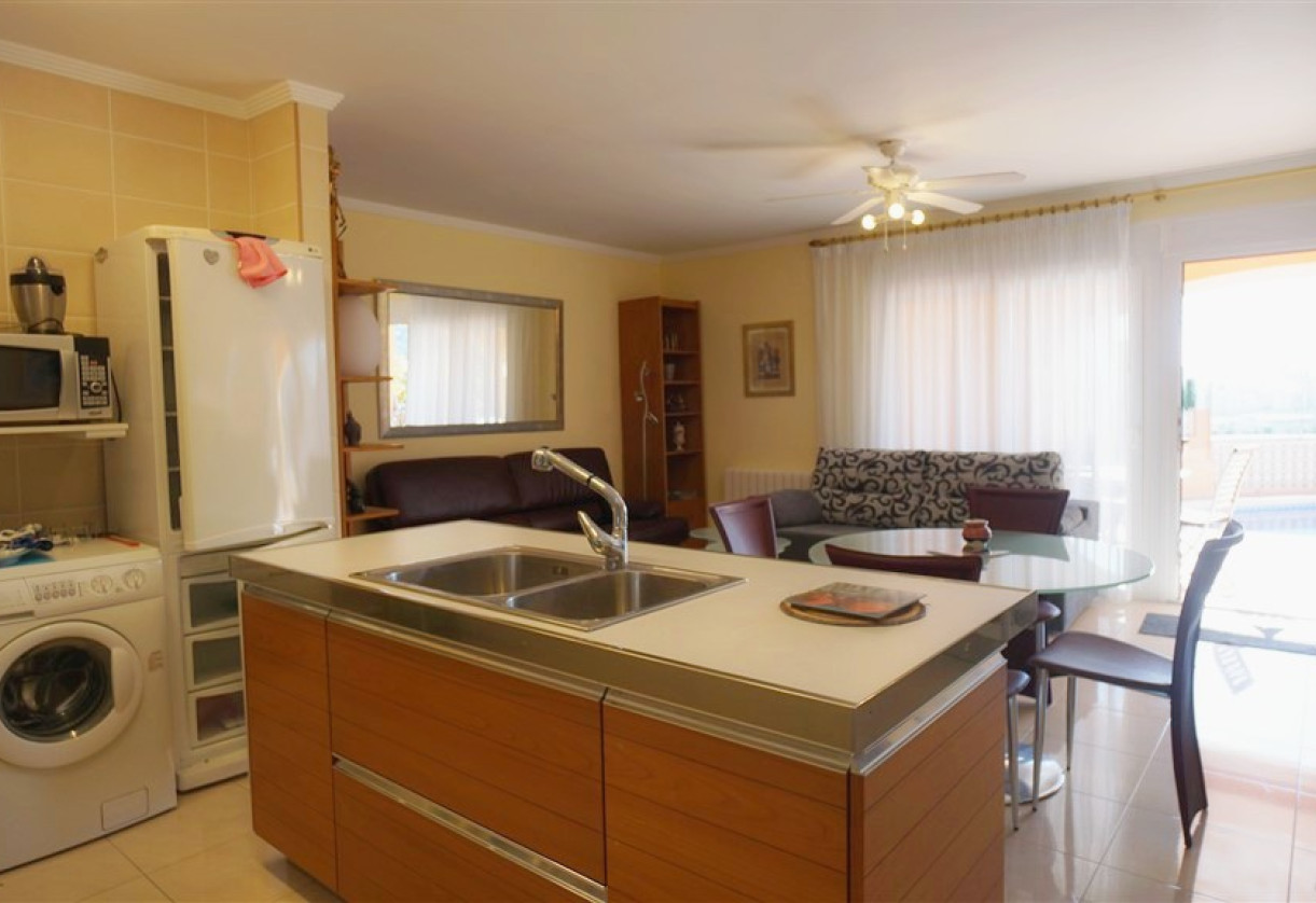 Resale · detached house · Calpe