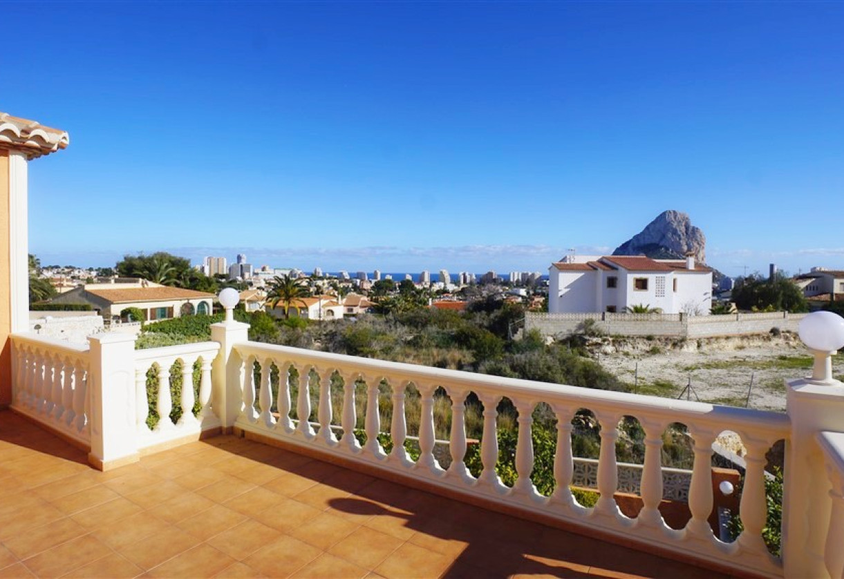 Resale · detached house · Calpe