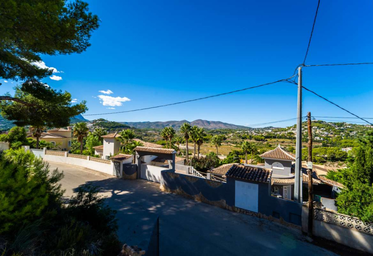 Sale · detached house · Calpe