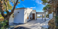 Resale · detached house · Calpe