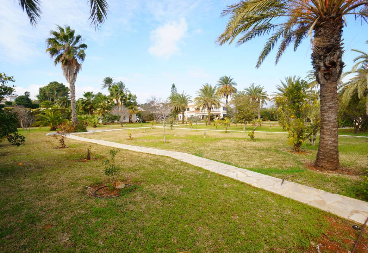 Resale · detached house · Jávea