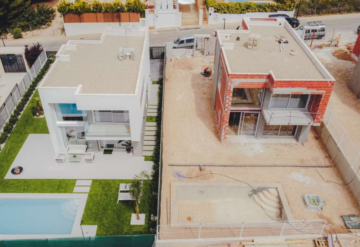 Rynek pierwotny · detached house · Finestrat