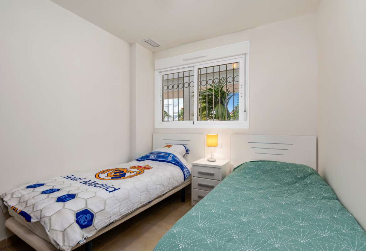 Reventa · Apartment · Villamartin