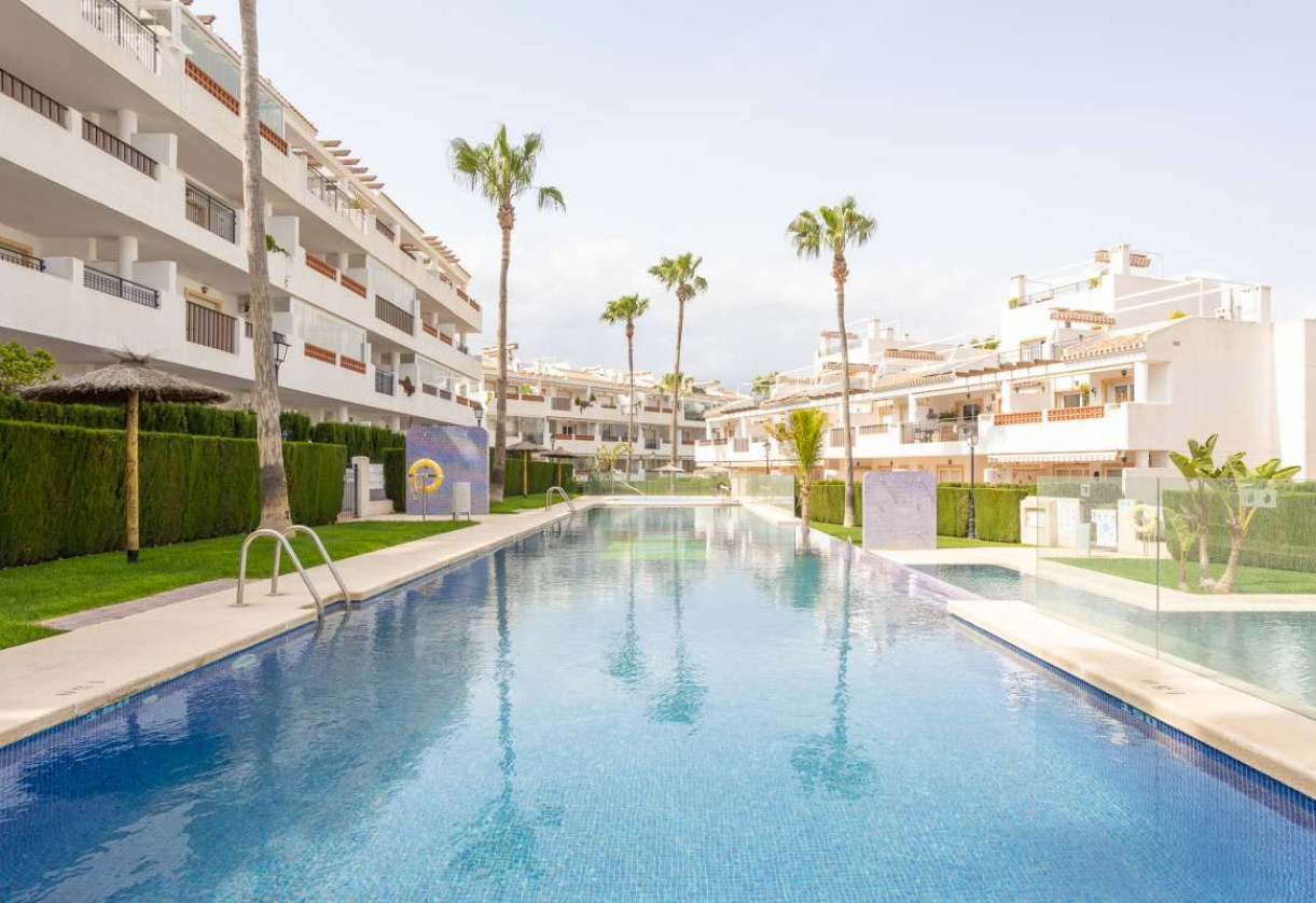 Reventa · Apartment · Villamartin