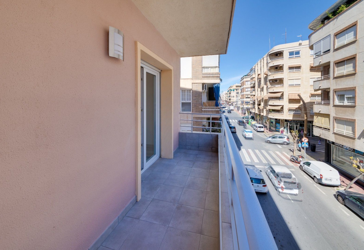 Sale · Apartment · Torrevieja