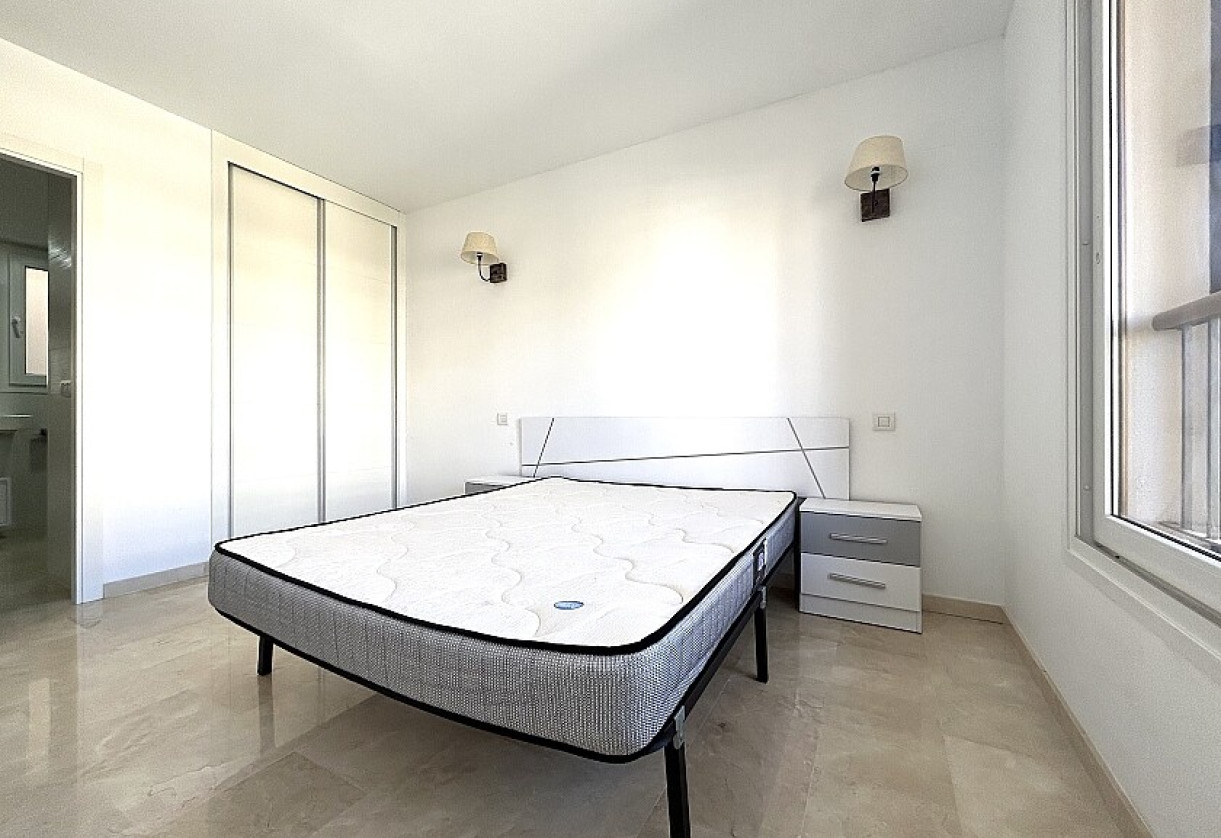 Rynek wtórny · Apartment · Torrevieja · Punta Prima