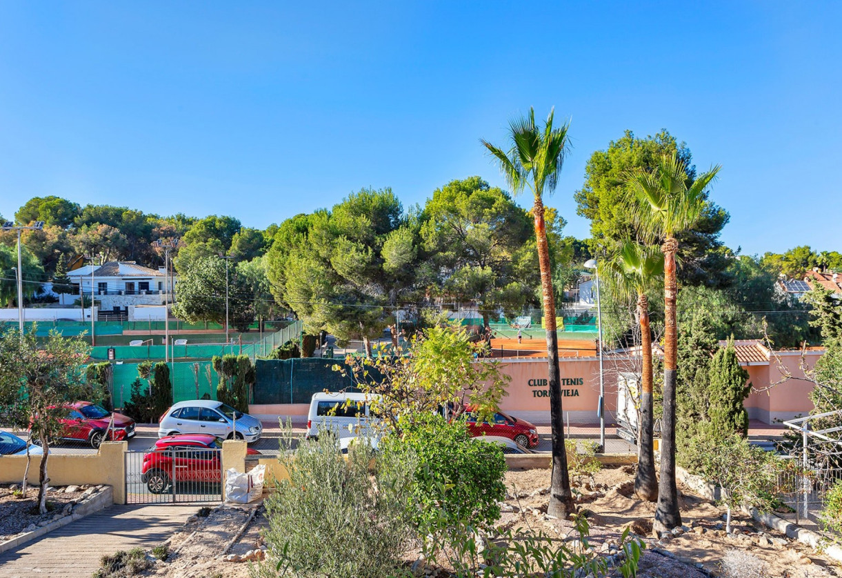 Rynek wtórny · Detached House / Villa · Torrevieja · Los balcones