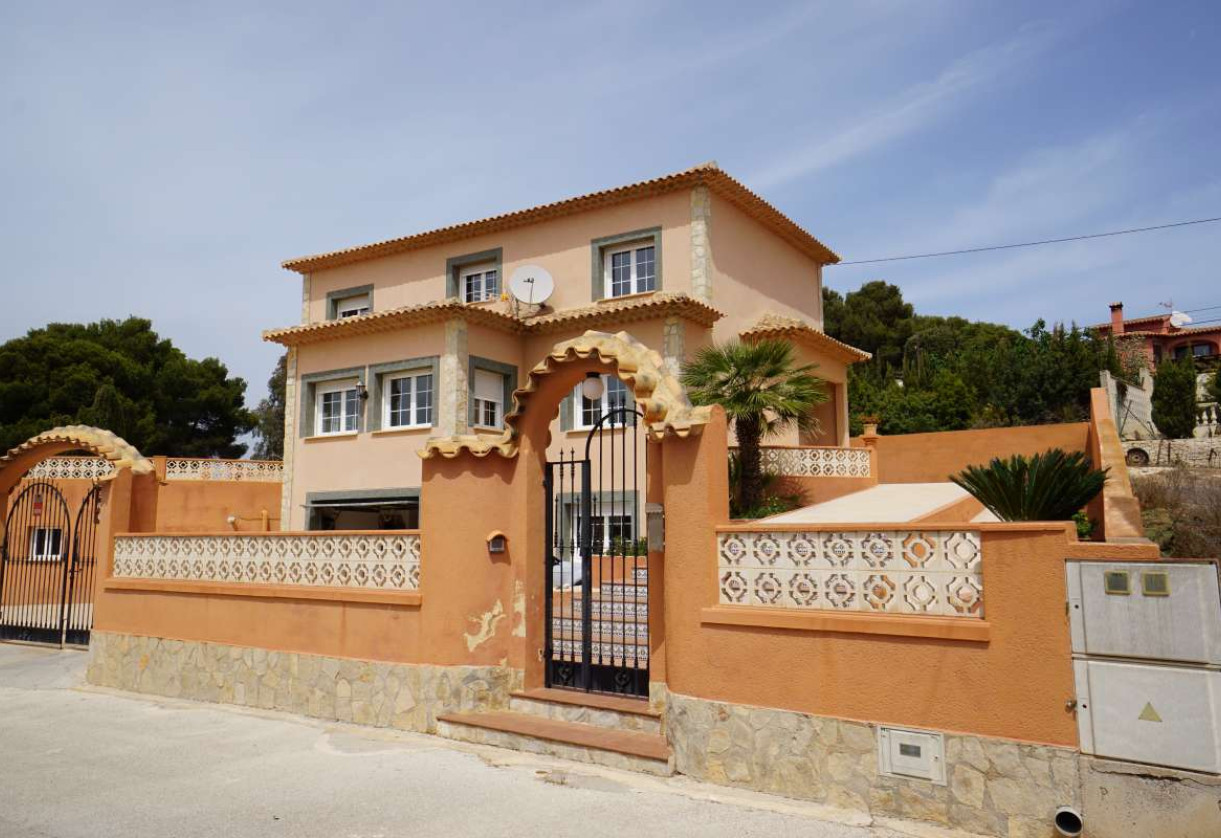 Sale · detached house · Calpe