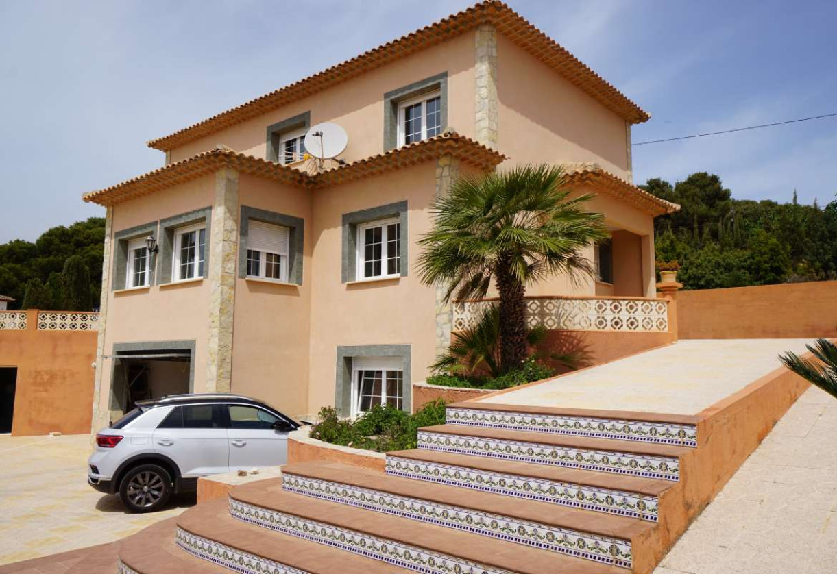 Sale · detached house · Calpe