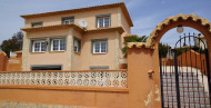 Sale · detached house · Calpe