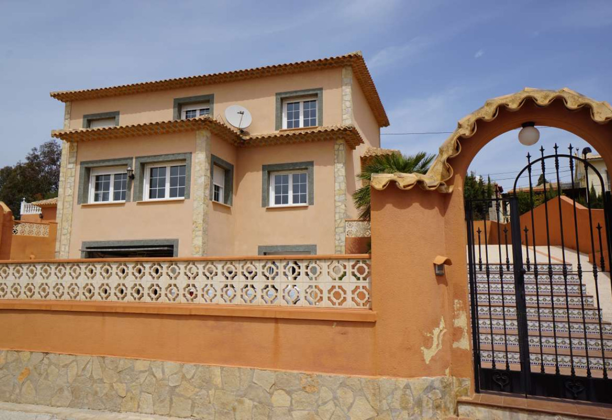 Sale · detached house · Calpe