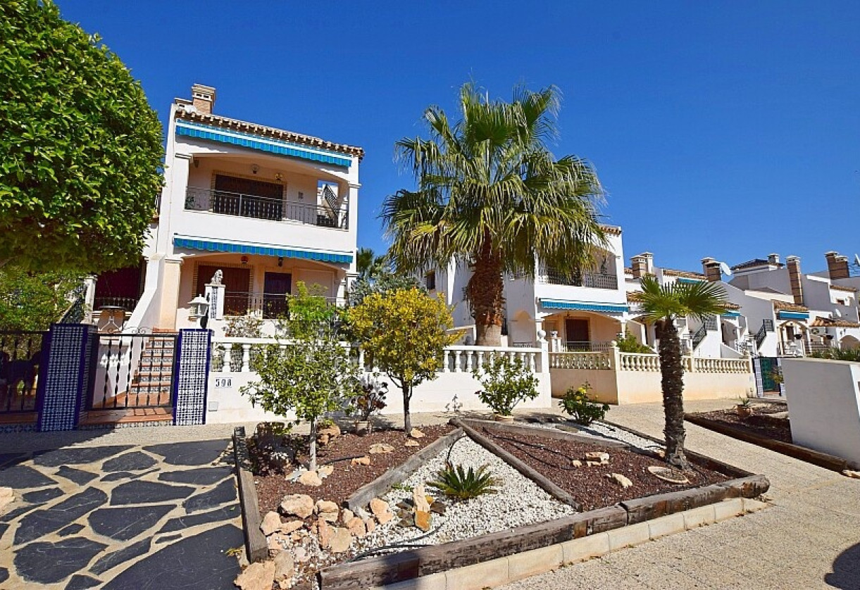 Reventa · APARTAMENTO PLANTA BAJA · Orihuela Costa · Villamartin area