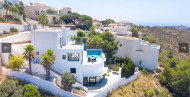 Resale · detached house · Cumbre del Sol