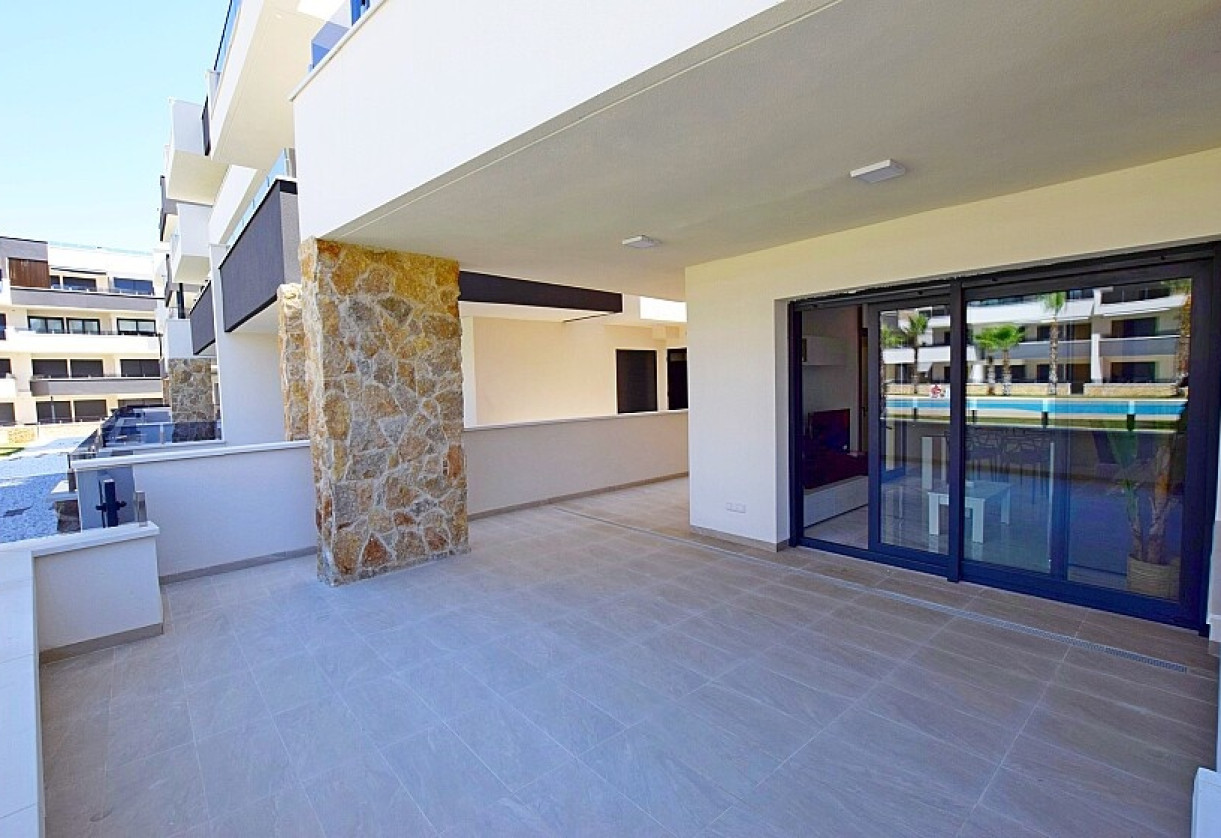 Reventa · APARTAMENTO PLANTA BAJA · Orihuela Costa · Playa Flamenca