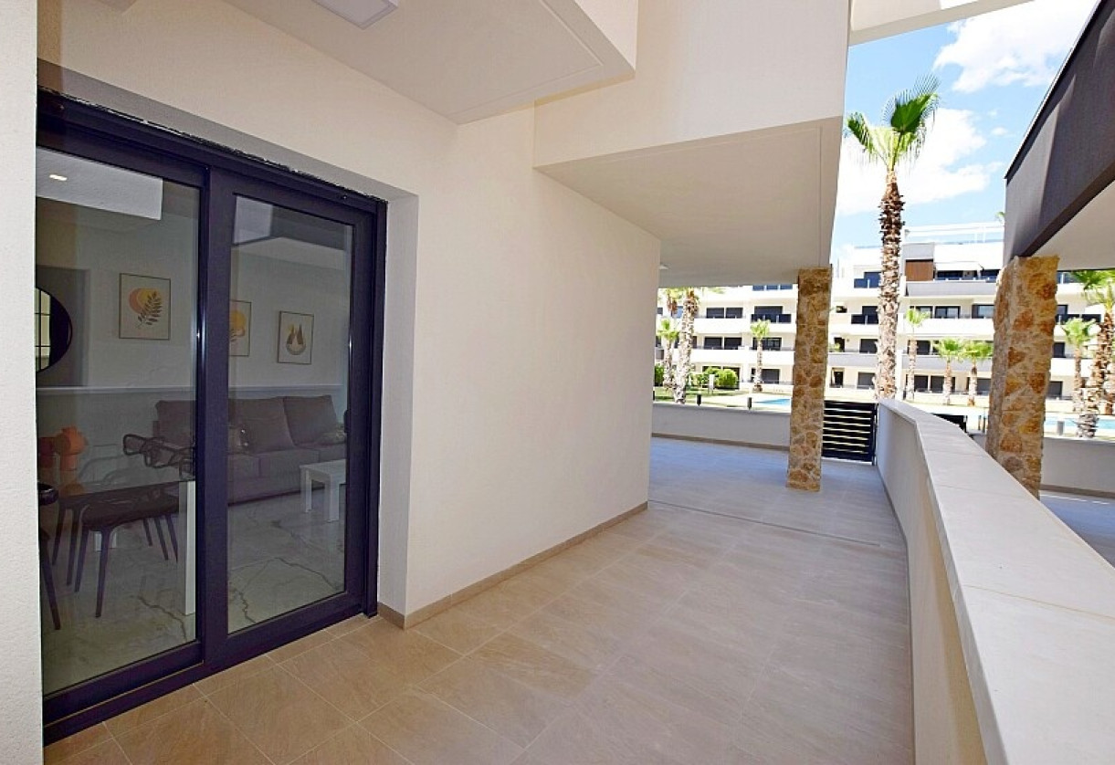 Reventa · APARTAMENTO PLANTA BAJA · Orihuela Costa · Playa Flamenca