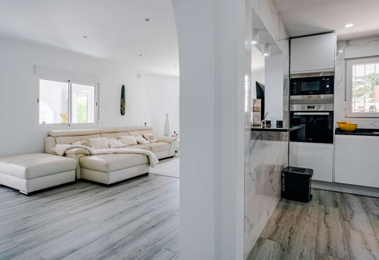 Rynek wtórny · detached house · Calpe