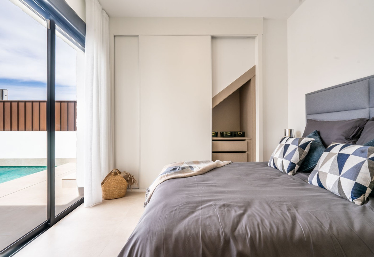 Nueva construcción  · Villas · ROLDAN