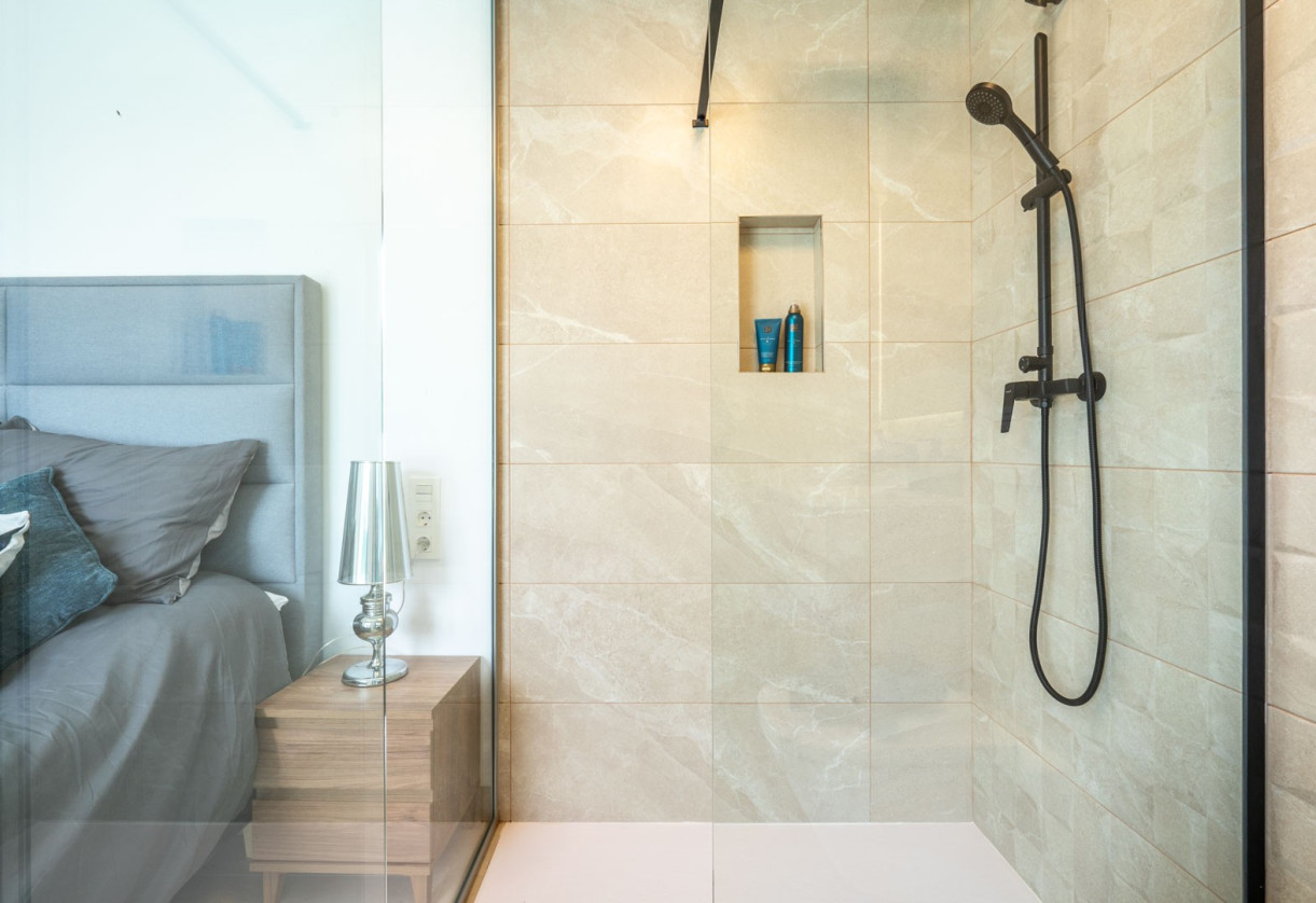 Nueva construcción  · Villas · ROLDAN