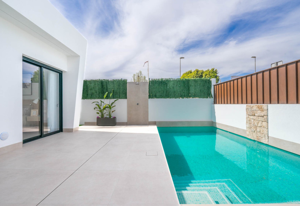 Nueva construcción  · Villas · ROLDAN