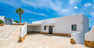 Resale · detached house · Cumbre del Sol