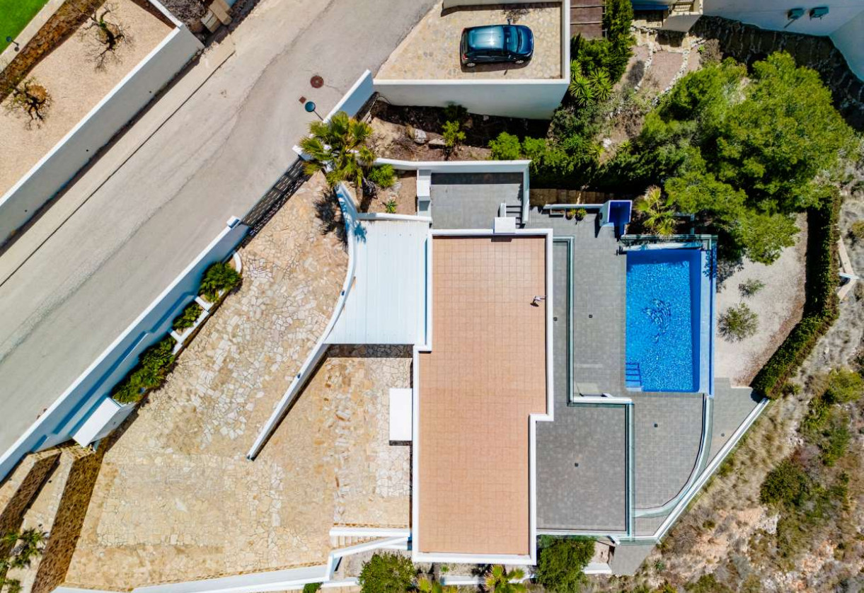 Resale · detached house · Cumbre del Sol