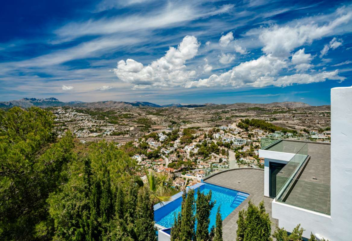 Resale · detached house · Cumbre del Sol