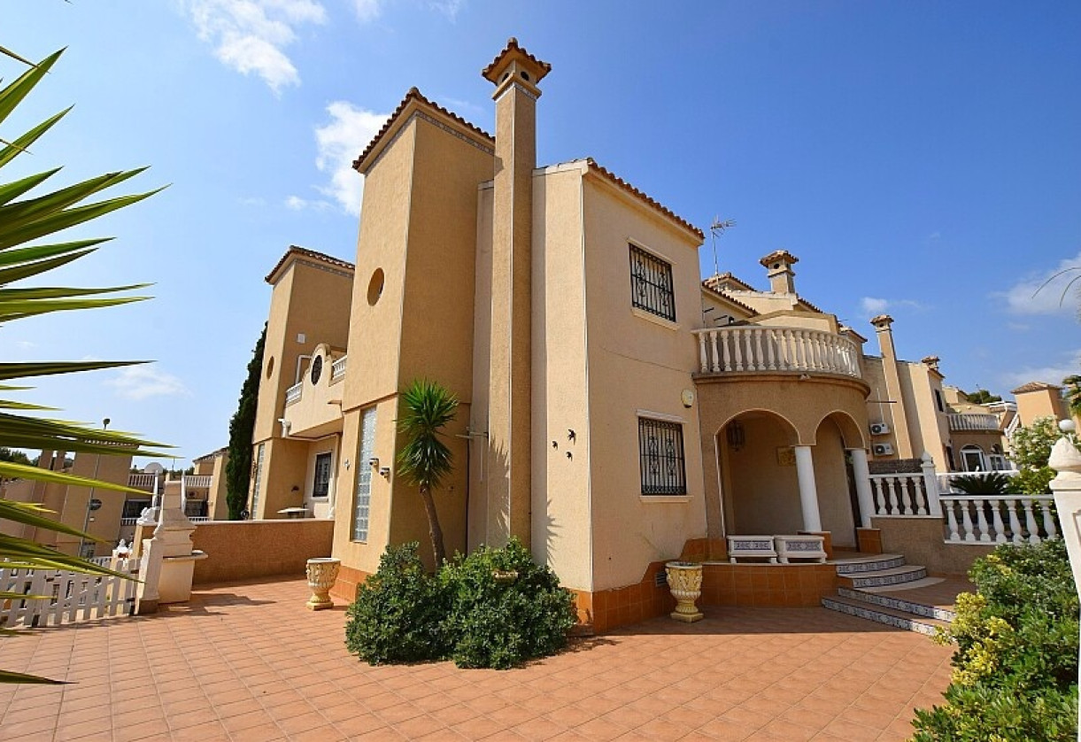 Reventa · Semidetached villa · Orihuela Costa · Villamartin area