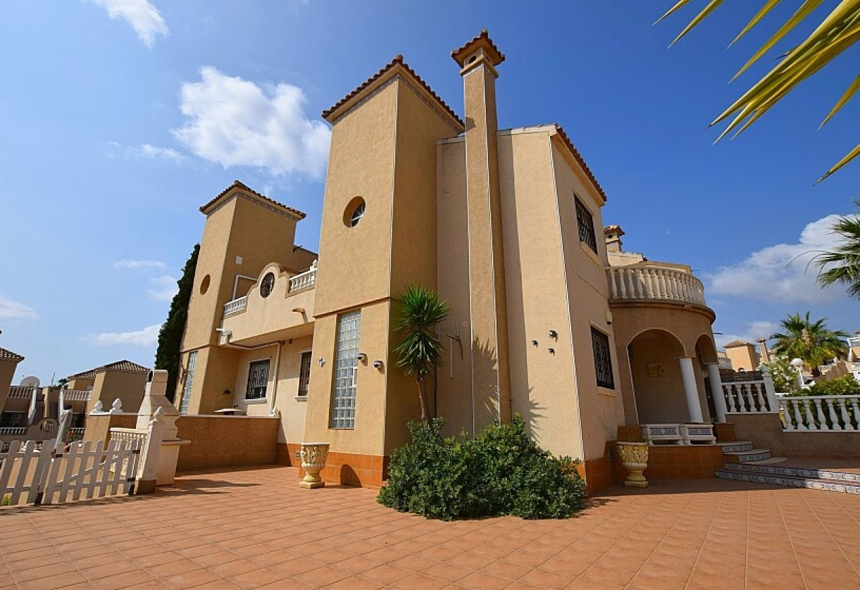 Reventa · Semidetached villa · Orihuela Costa · Villamartin area