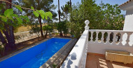 Resale · Country house · Orihuela