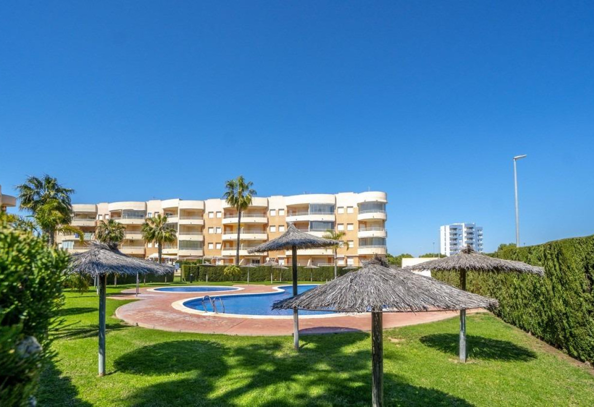 Reventa · Apartment · Orihuela Costa · Campoamor