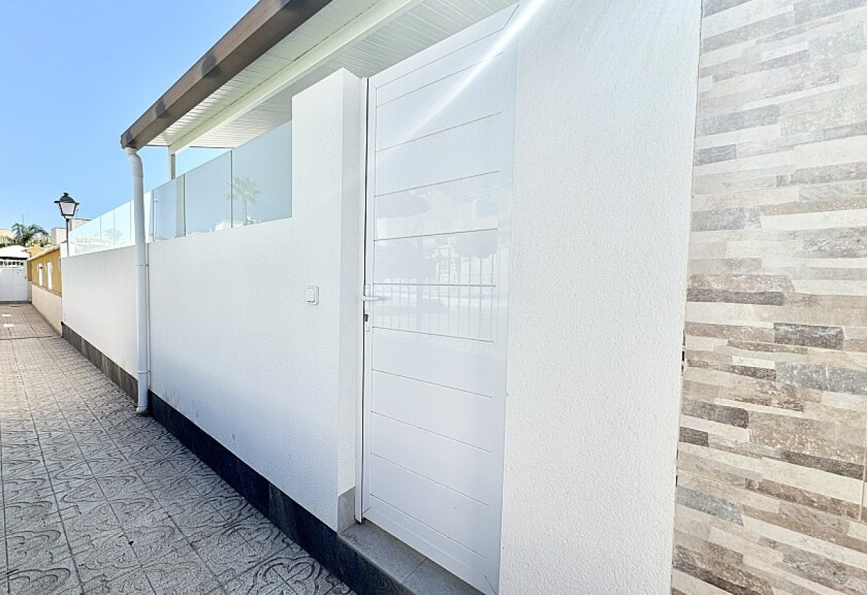 Reventa · Semidetached villa · Torrevieja