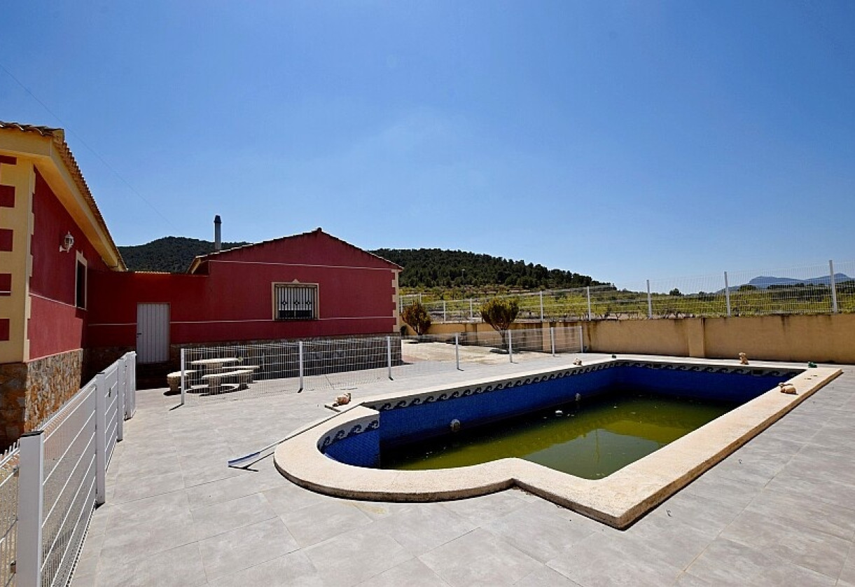 Sale · Country house · Abanilla · ABANILLA