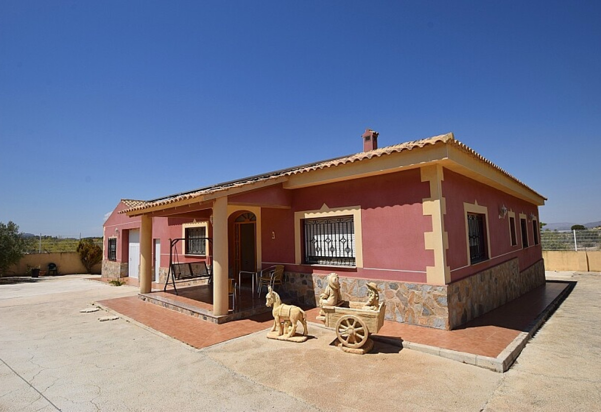 Sale · Country house · Abanilla · ABANILLA