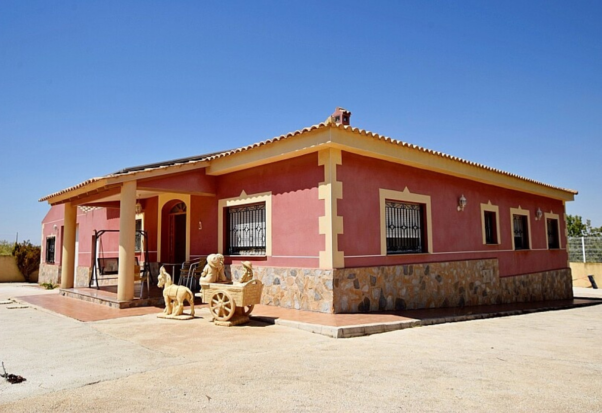 Sale · Country house · Abanilla · ABANILLA