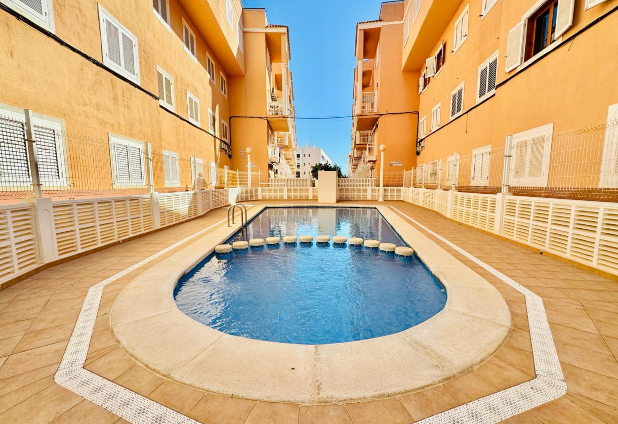 Sale · APARTAMENTO · Torrevieja · La mata