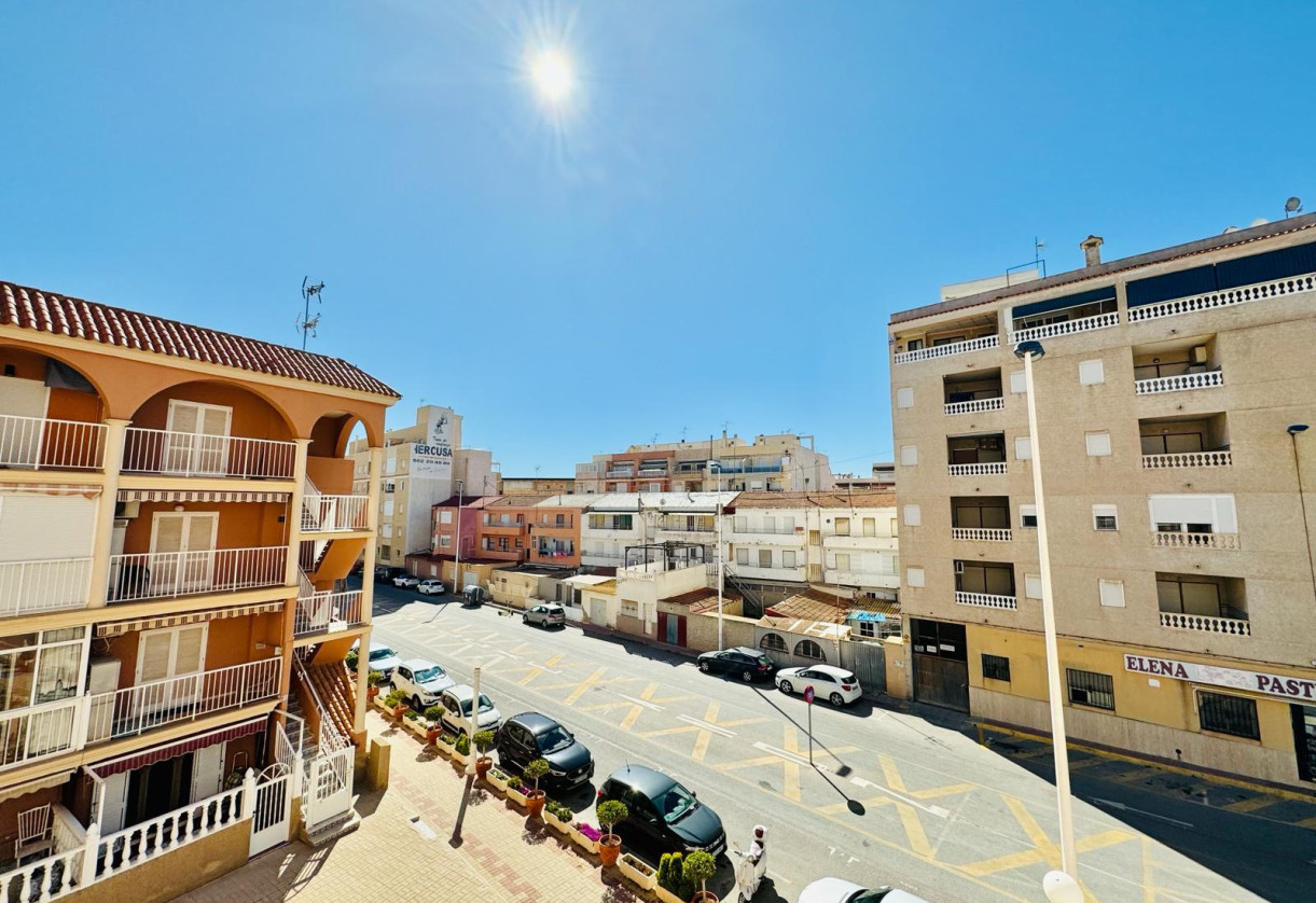 Rynek wtórny · APARTAMENTO · Torrevieja · La mata