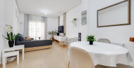 Rynek wtórny · APARTAMENTO · Torrevieja · Villa Madrid