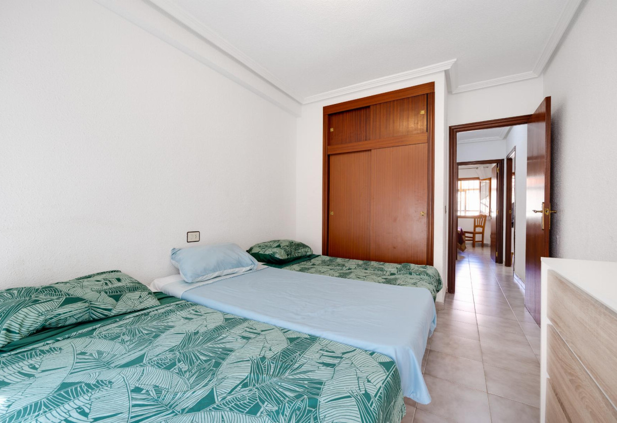 Rynek wtórny · APARTAMENTO · Torrevieja · Playa del Acequión